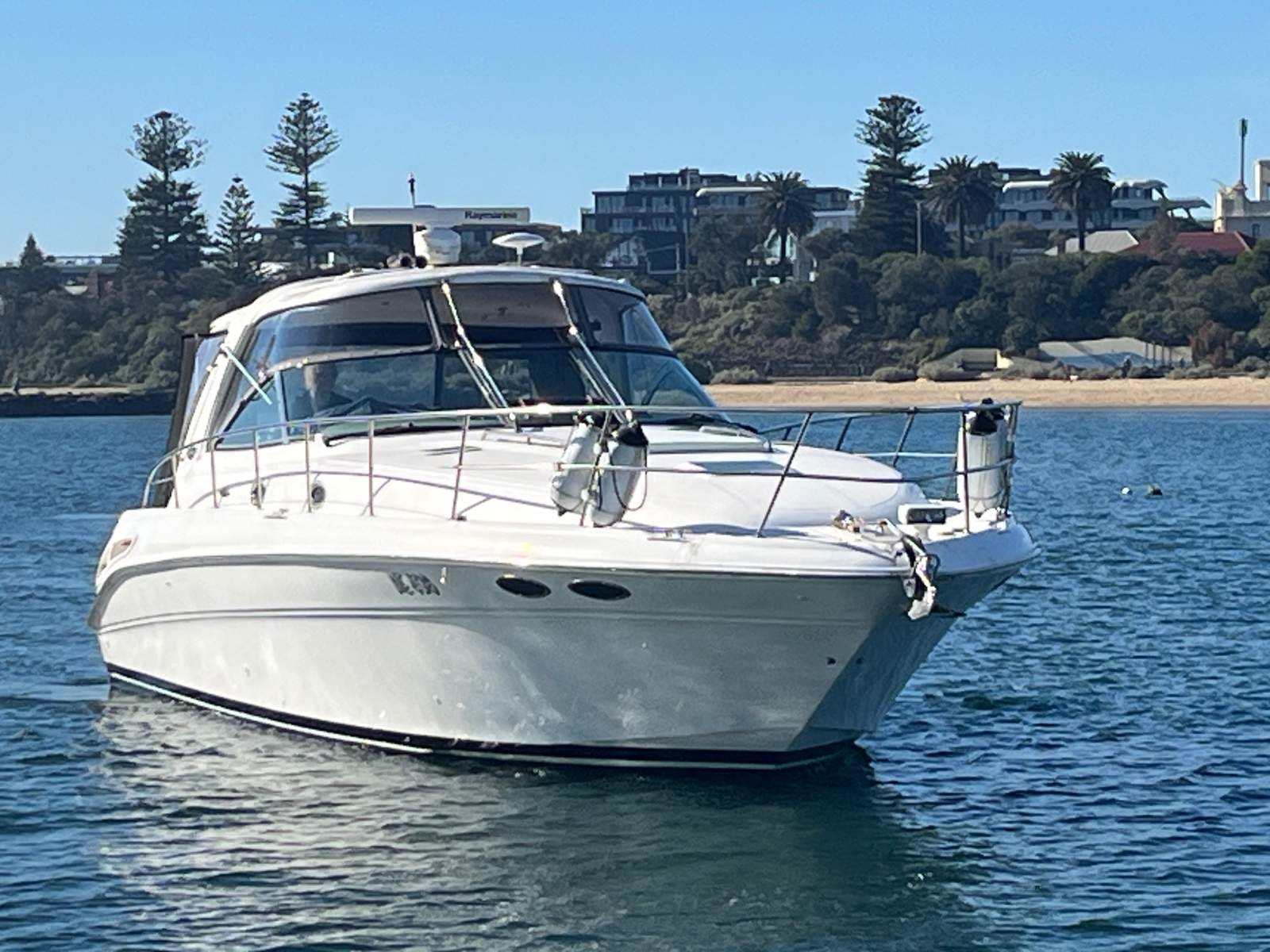 Sea Ray 450 Sundancer