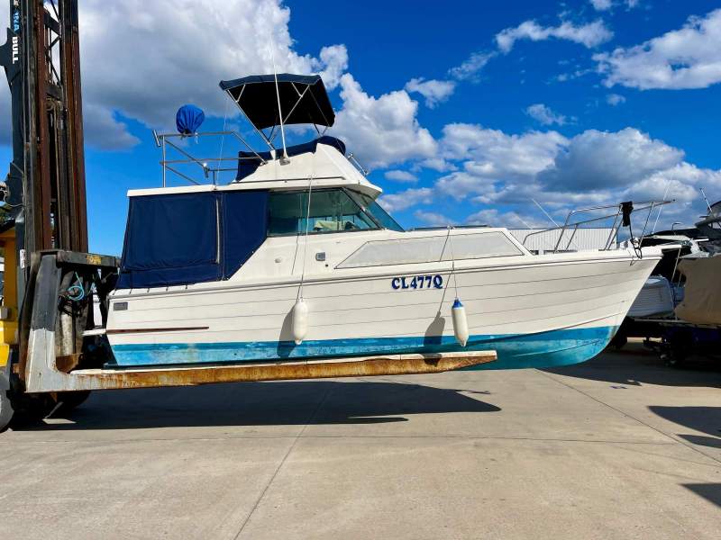 Mariner 26 Pacer Flybridge Cruiser