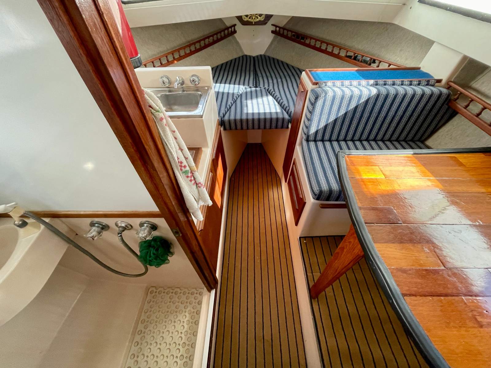 Mariner 26 Pacer Flybridge Cruiser