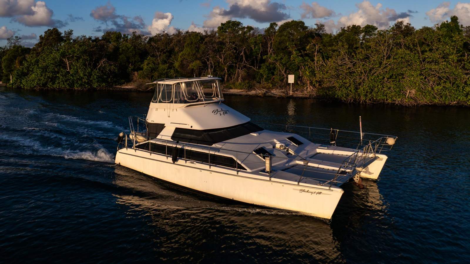 Tasman Elite 4000 Power Catamarans