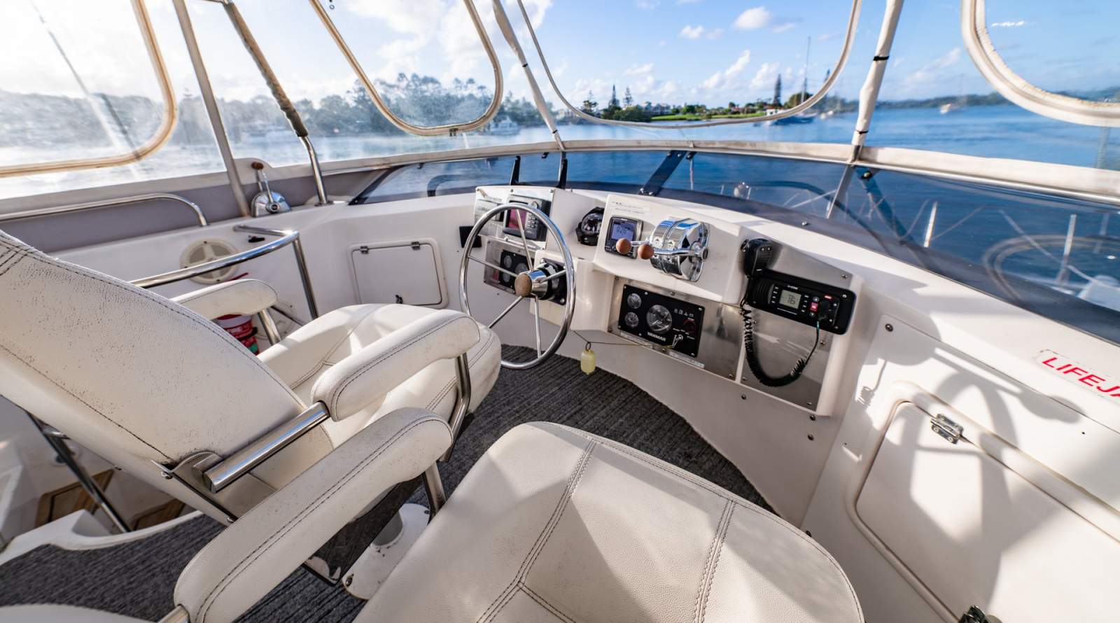 Tasman Elite 4000 Power Catamarans