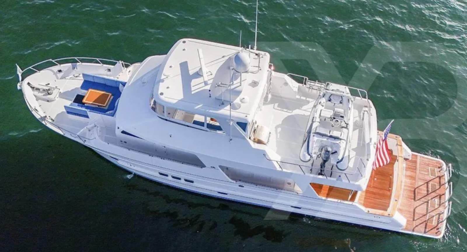 Outer Reef 670 Azure