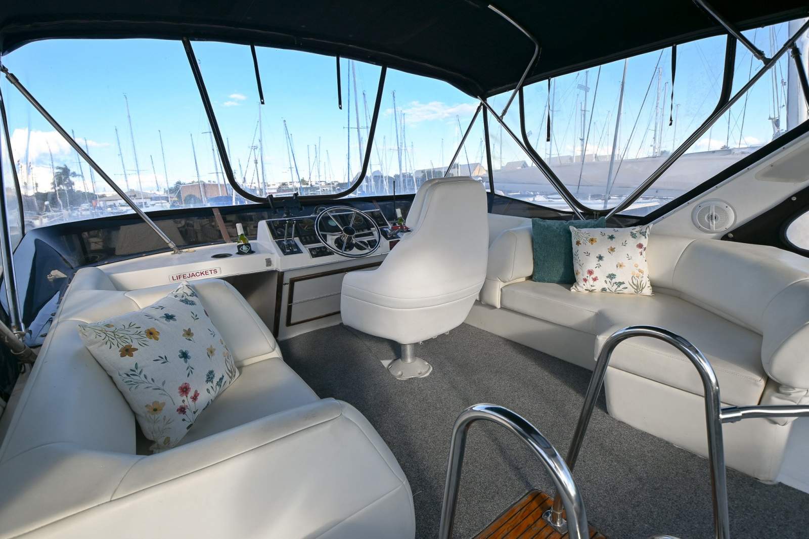 Bayliner 3888 FlyBridge