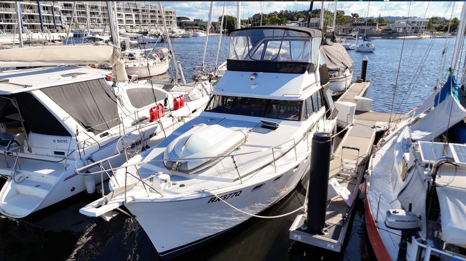 Bayliner 3888 FlyBridge