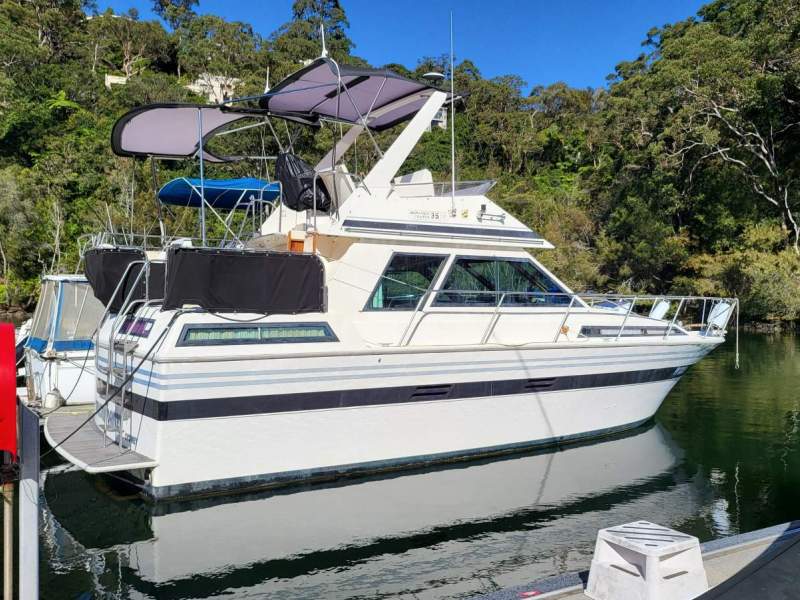 Ranger 35 Aft Cabin