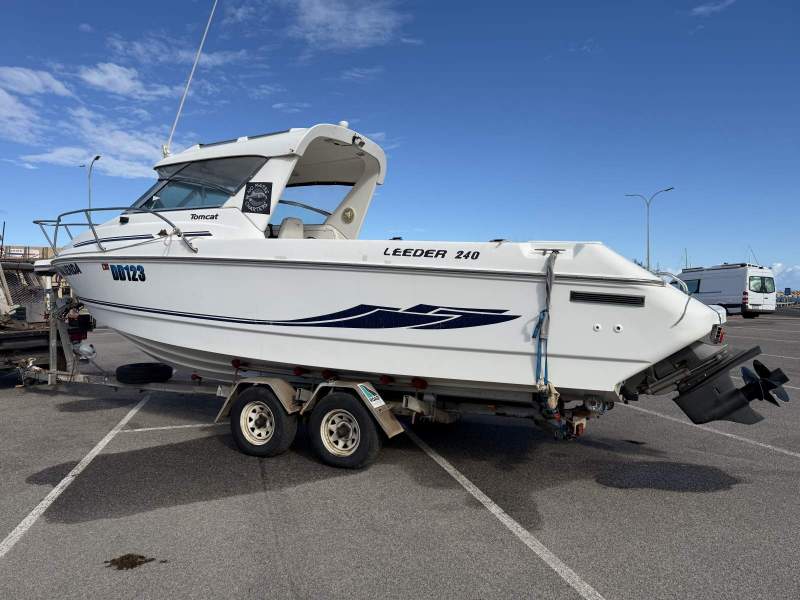 Leeder Tomcat 240