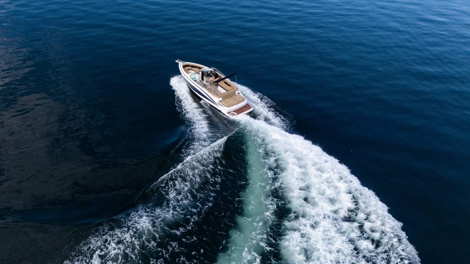 Regal 2500 LSR