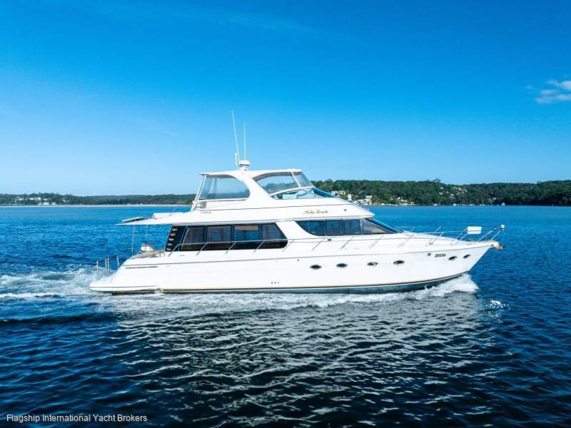 Carver 570 Pilothouse Cruiser