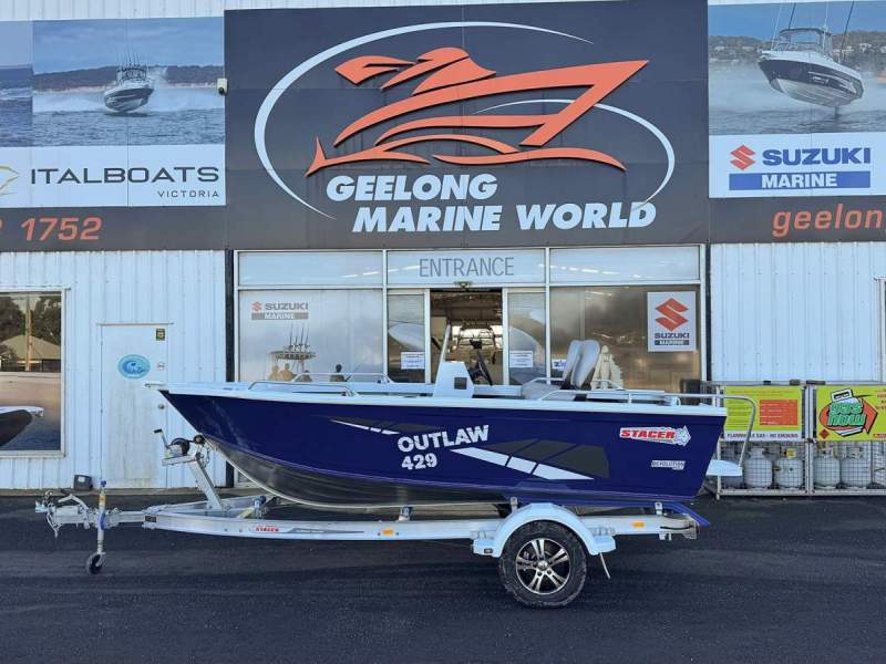 Stacer 429 Outlaw Side Console