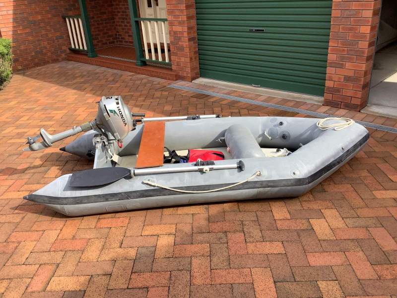 Achilles SPD2 1981 Inflatable includes 2004 Honda 2HP motor.