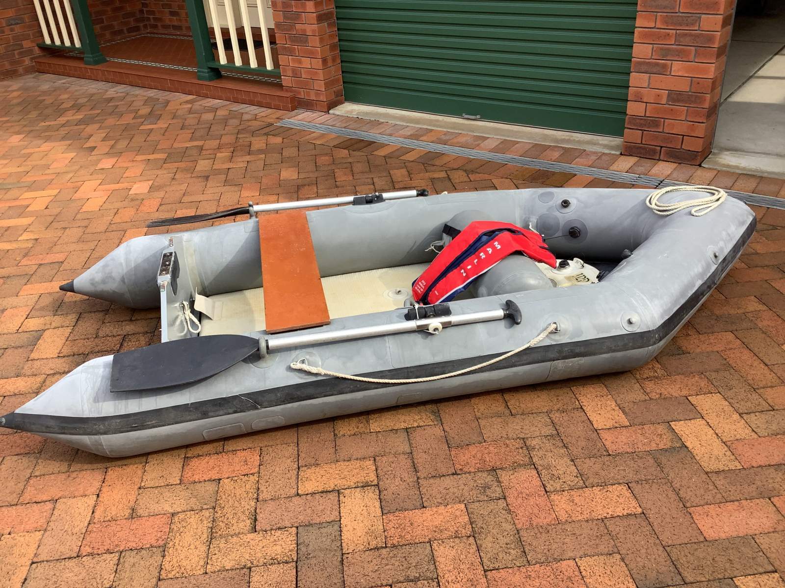 Achilles SPD2 1981 Inflatable includes 2004 Honda 2HP motor.