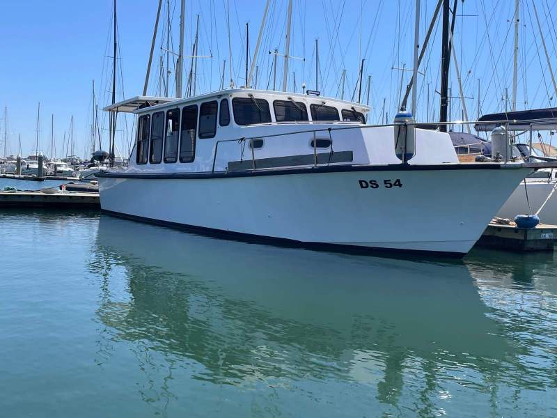 Hartley 35 Cabin Cruiser
