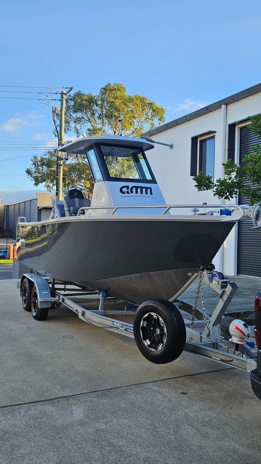 Australian Master Marine 5700 Sea Class Halo Centre Cockpit 2022