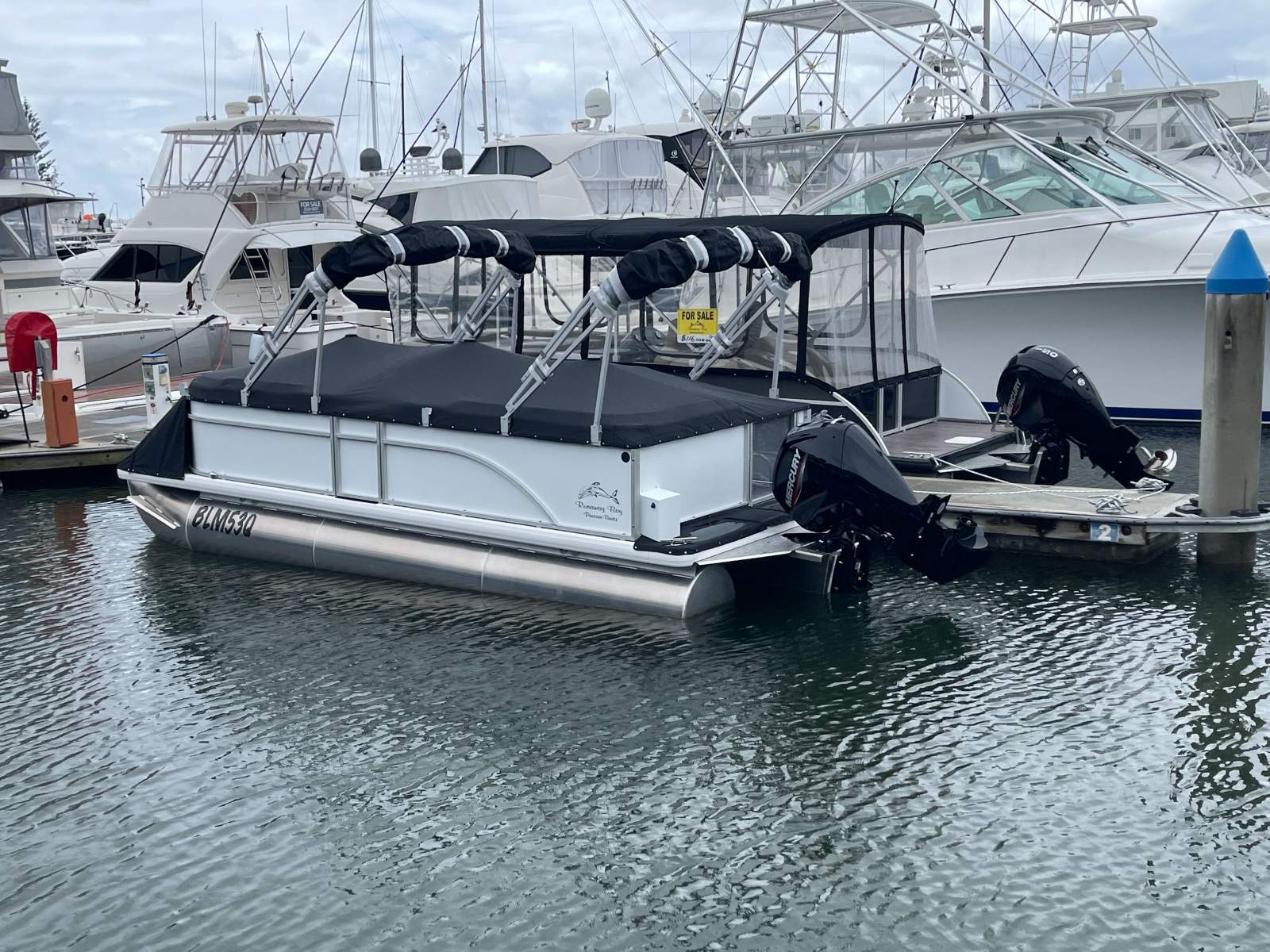 New Runaway Bay Pontoon Boats 20 Twin Hull 20ft luxury Hampton Style