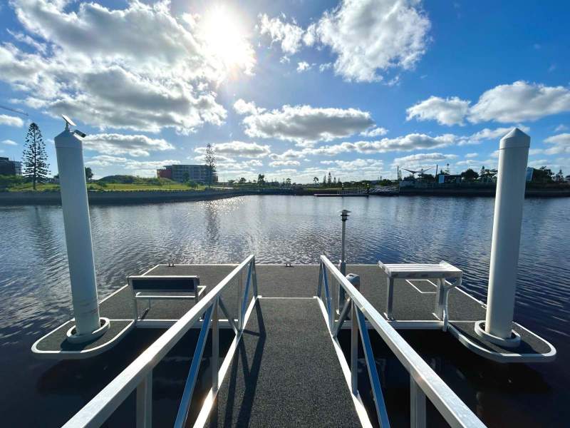 Pelican Waters Pontoon for lease