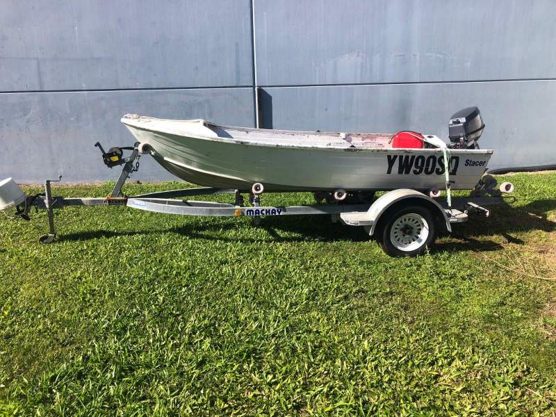 Stacer 12 foot tinny
