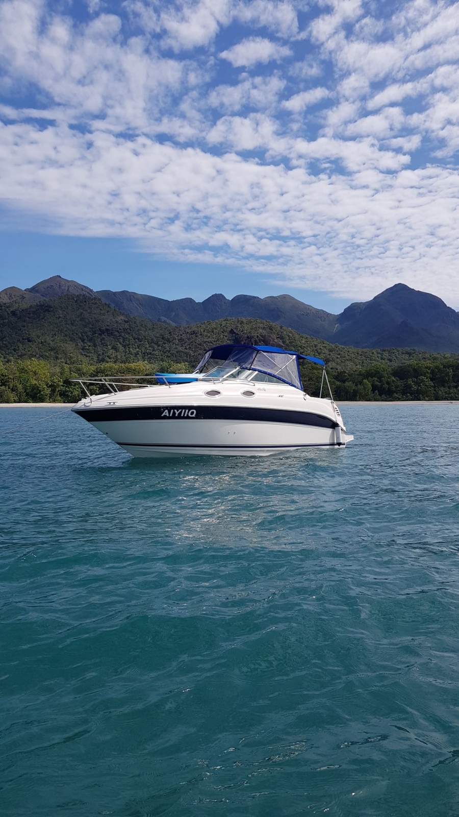 Sea Ray 240 Sundancer - Well Maintained, Ready for the Water