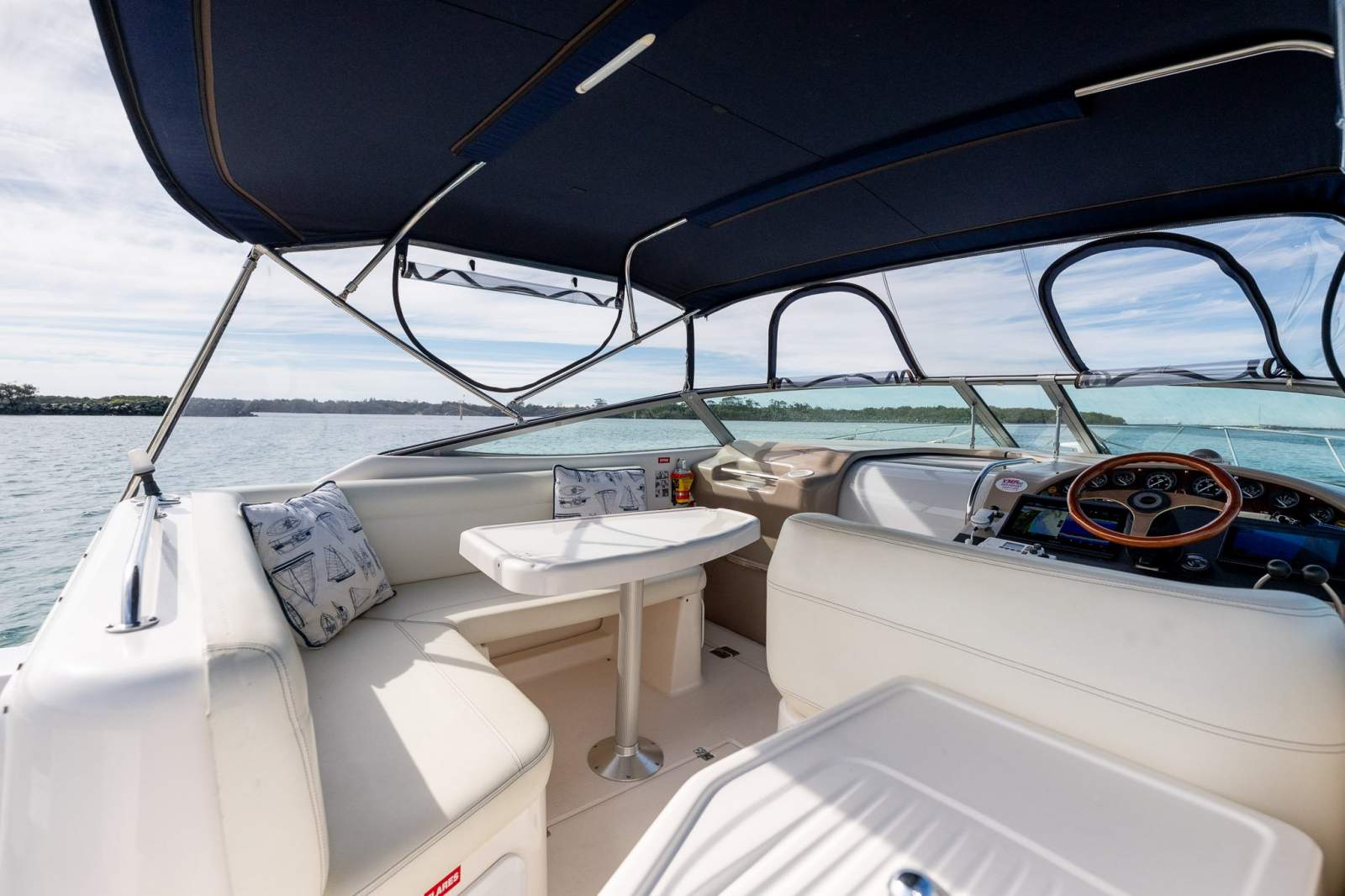 Riviera 3000 Offshore