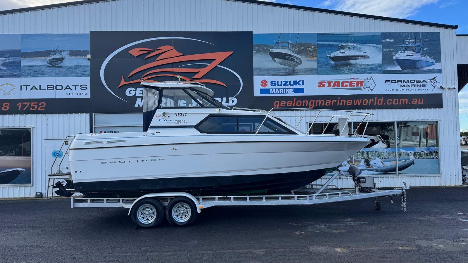 Bayliner 2452