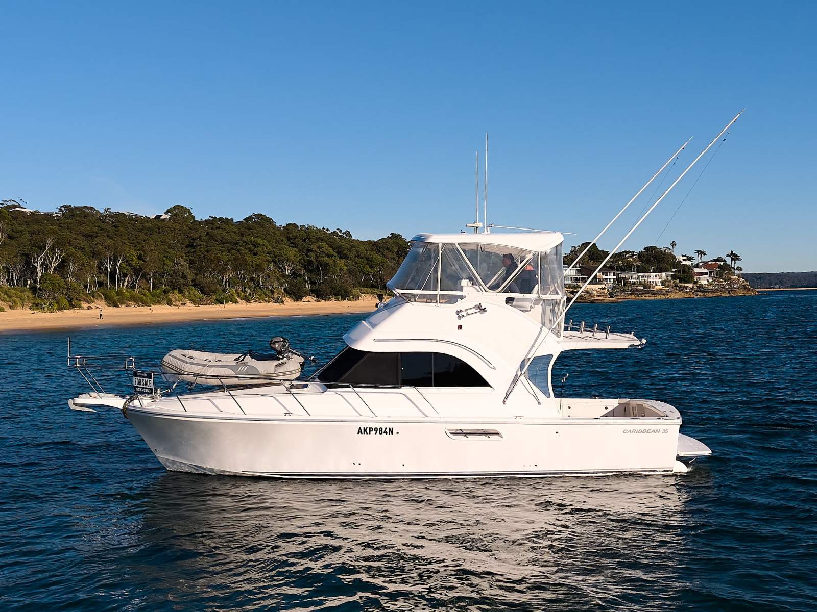 Caribbean 35 Flybridge Cruiser