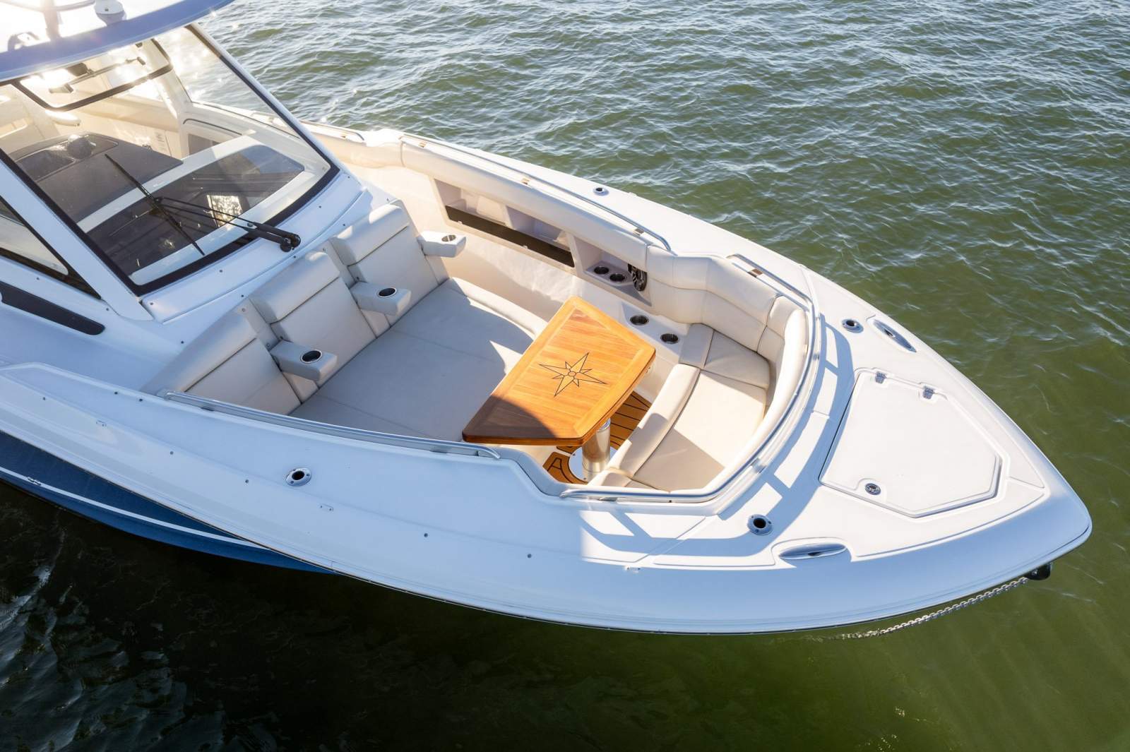 Boston Whaler 350 Realm