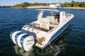 Boston Whaler 350 Realm