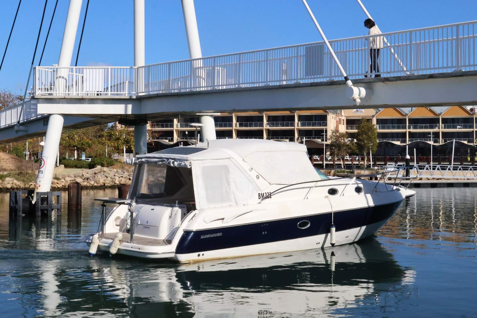Sunrunner 3700 - A Spacious Entertainer!