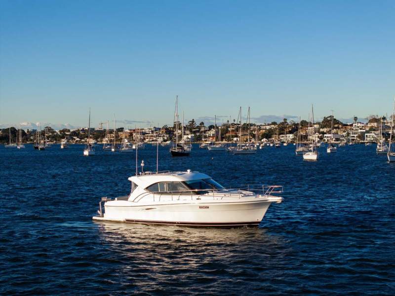 Riviera 3600 Sport Yacht