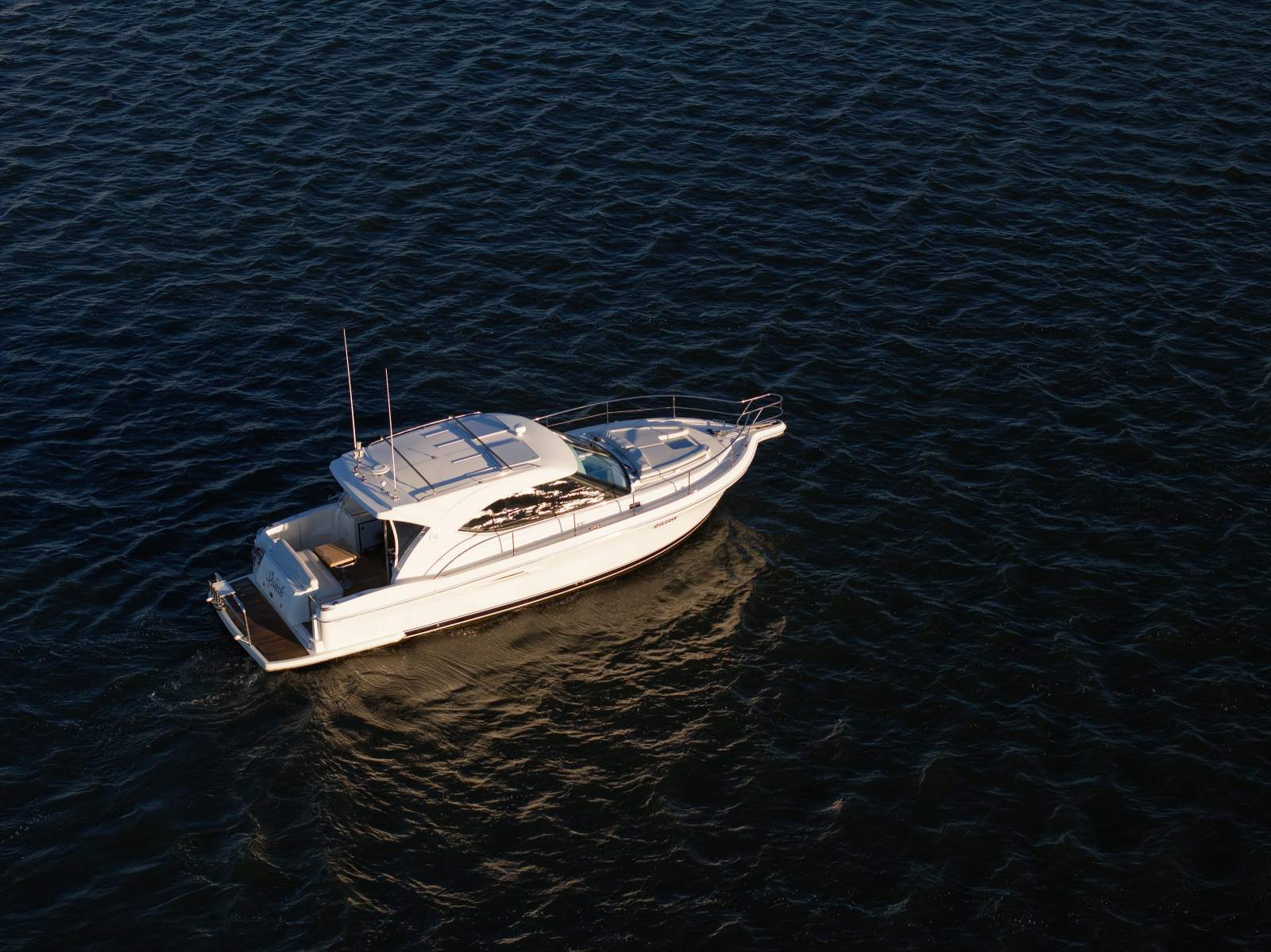 Riviera 3600 Sport Yacht