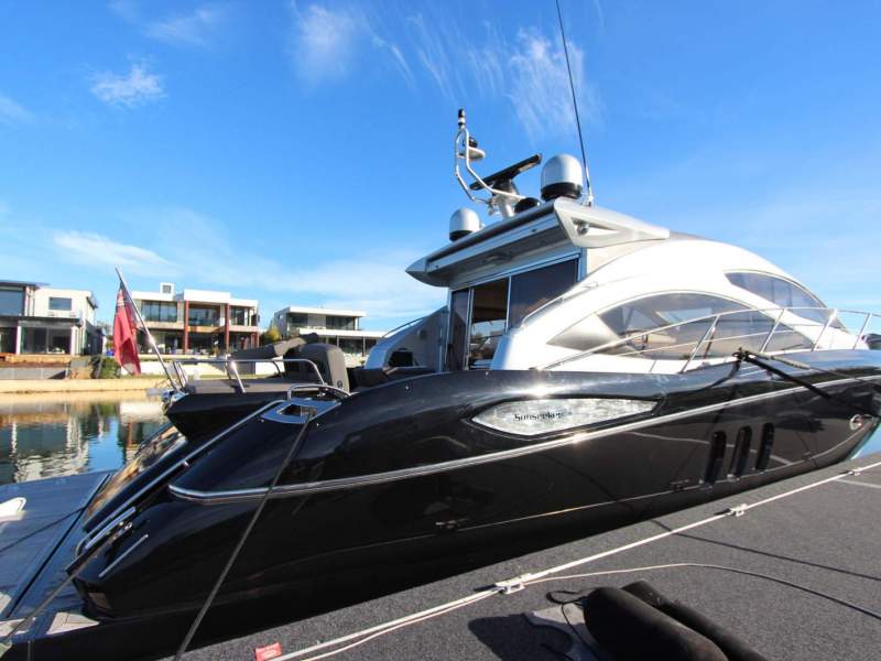 Sunseeker Predator 52