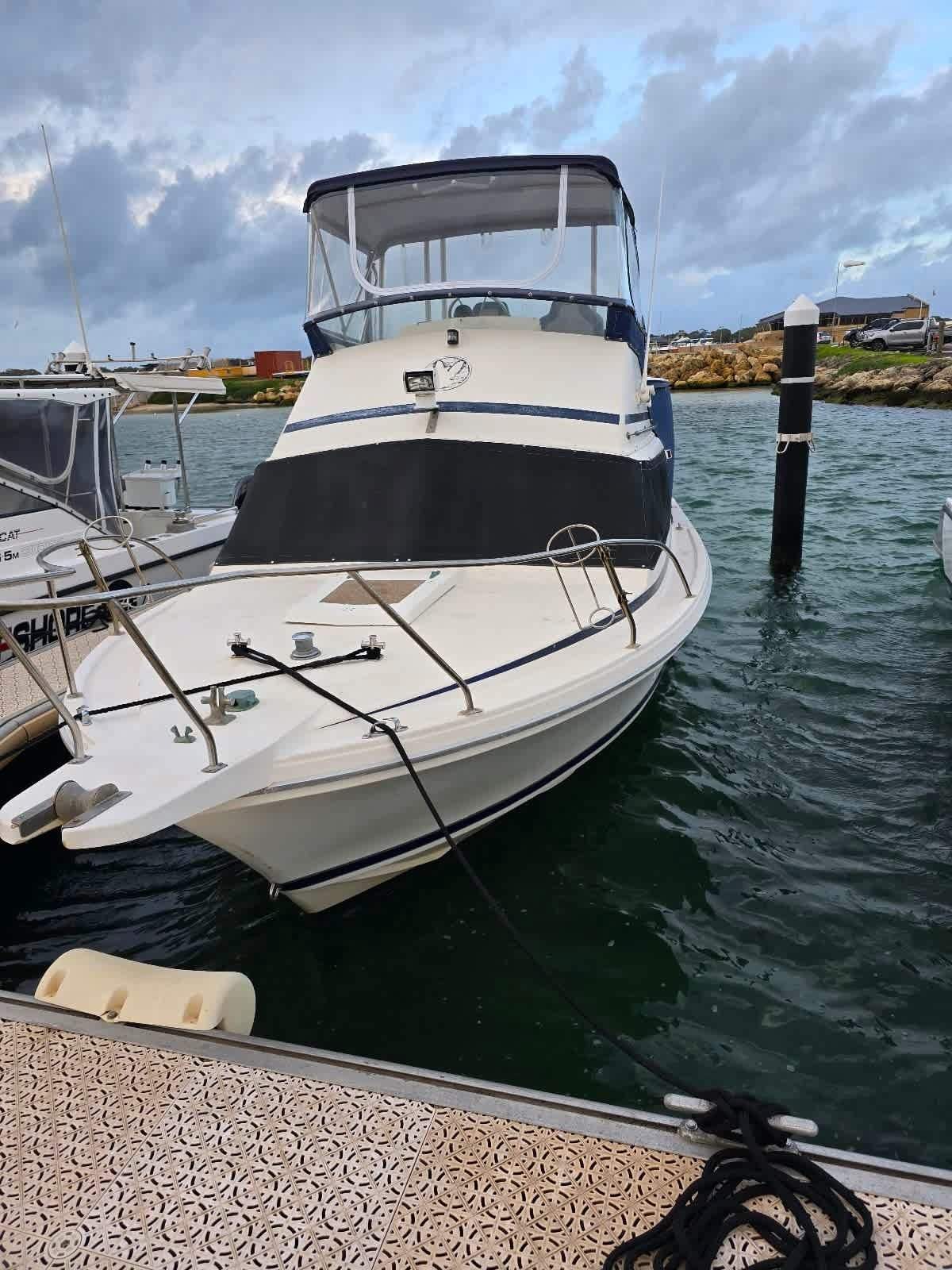 Bertram 26 Flybridge
