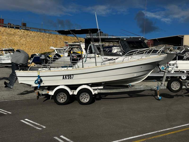 Southwind UB580 Yamaha 100hp 4 stroke motor 734Hrs