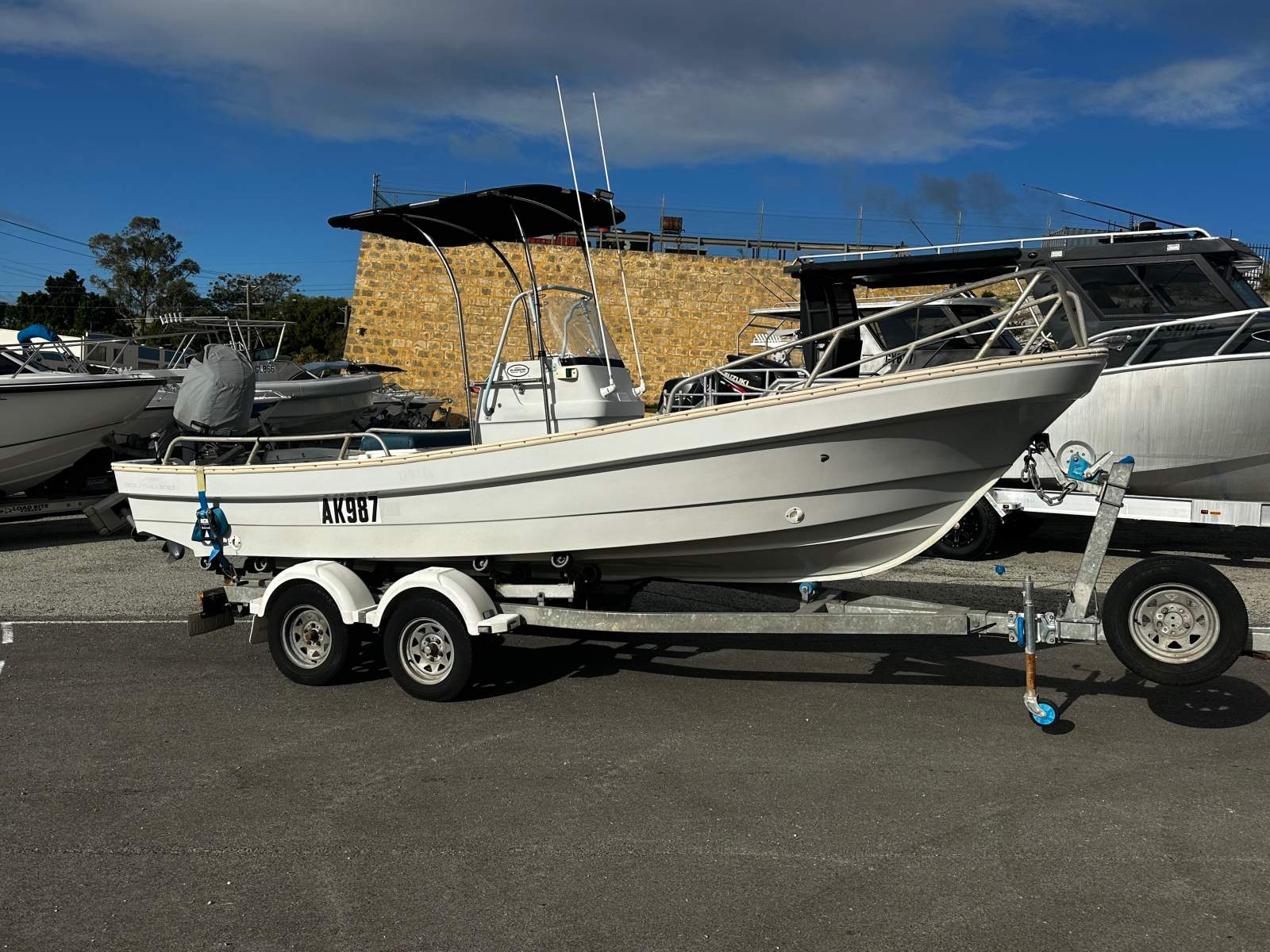 Southwind UB580 Yamaha 100hp 4 stroke motor 734Hrs