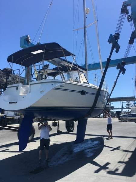 Catalina 320 Mk II Cruising Sloop