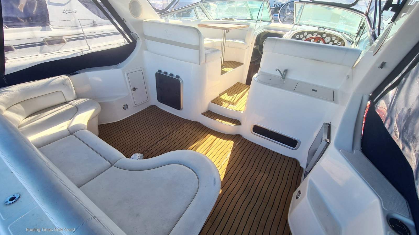 Mustang 3800 LE Sportscruiser