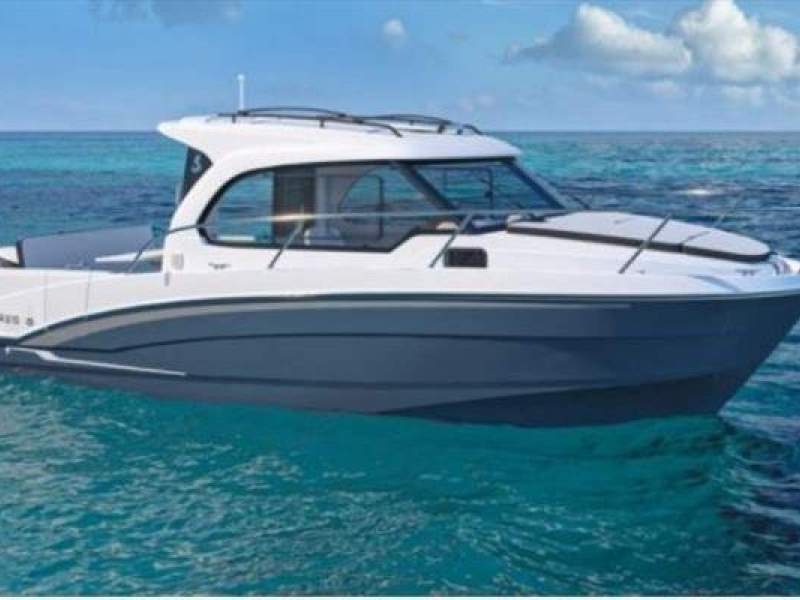 Beneteau Antares 8 Cruising