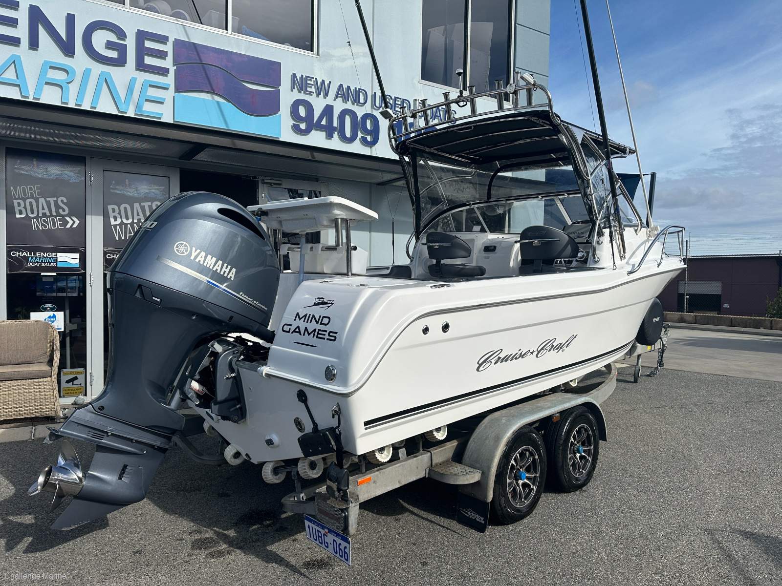 CruiseCraft Outsider 635 With Helm Master fitted