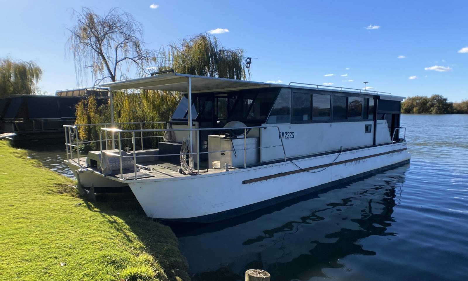 "ANTONIETTA II" CatCav 45, Alloy Pontoon Houseboat