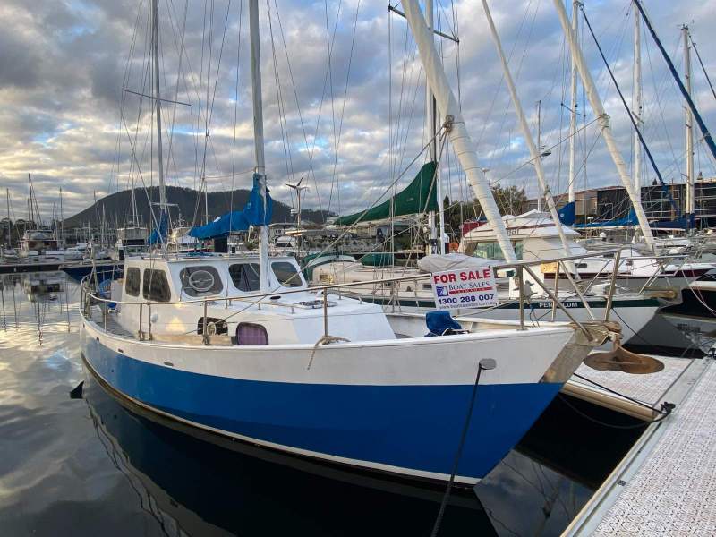 Bollard 38 Centre-cockpit Motorsailer