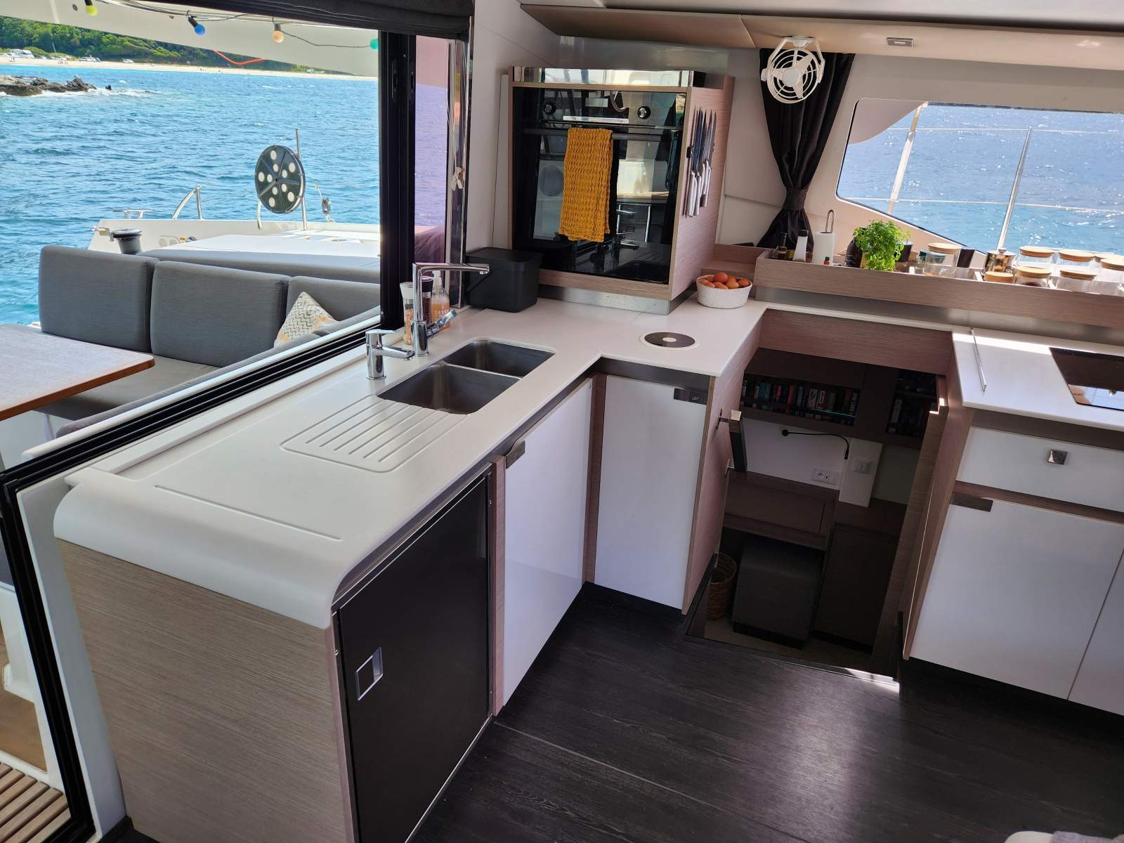 Fountaine Pajot Elba 45
