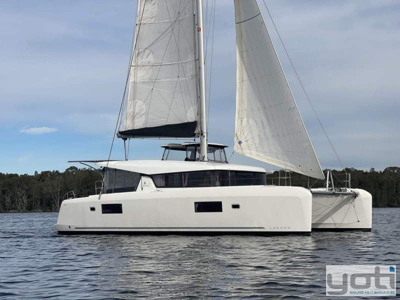 Lagoon 42