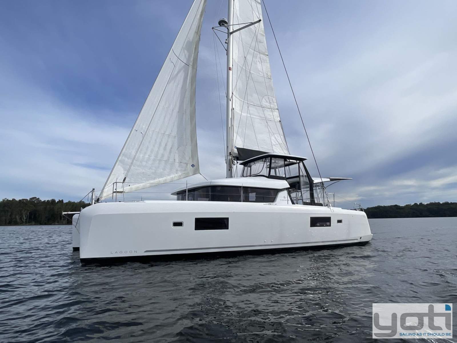 Lagoon 42