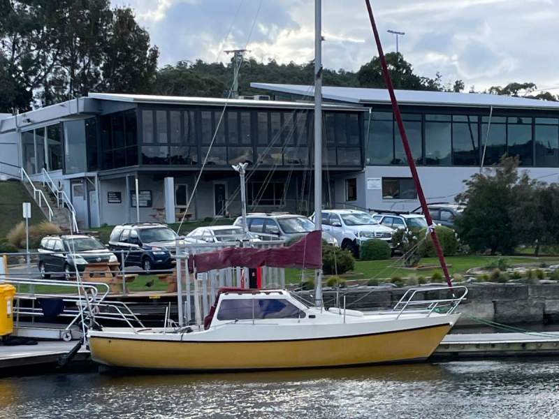 Hood 23 Raised Cabin Hood 23 Coachouse