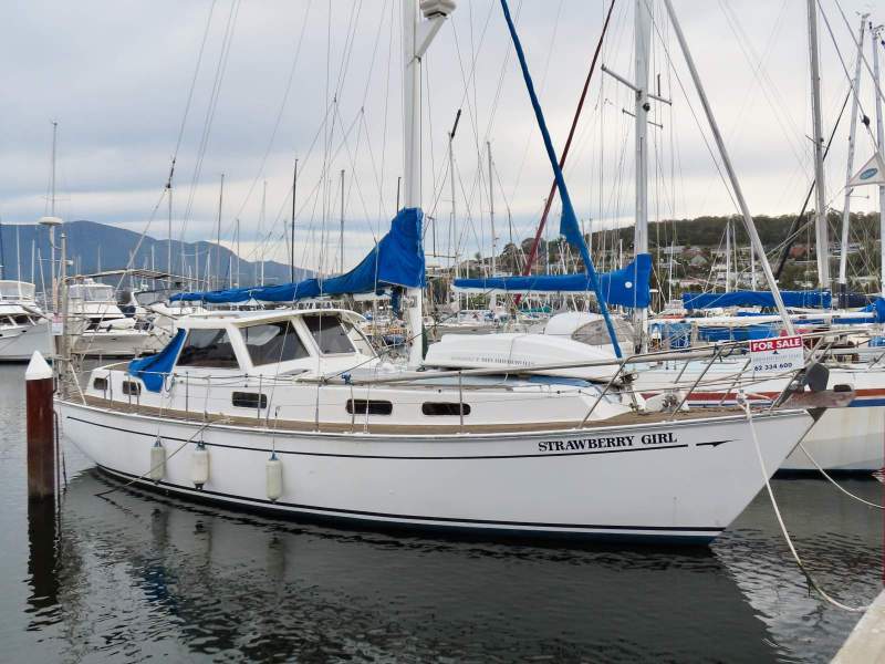 11.6m Aft Cabin Cruising Yacht