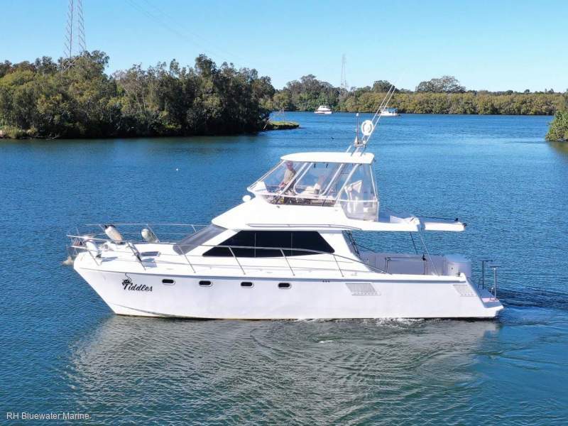 Montebello 12.5 Powercat