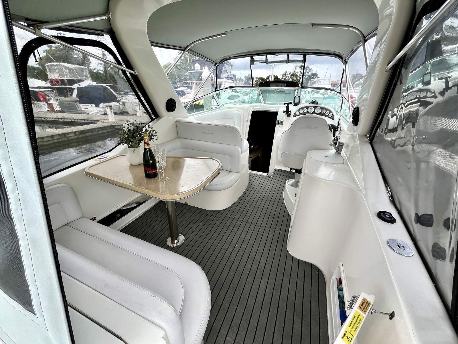 Mustang 2800 SportsCruiser Series III