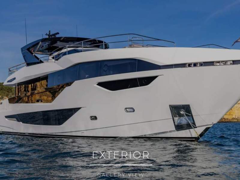Sunseeker Yacht 100