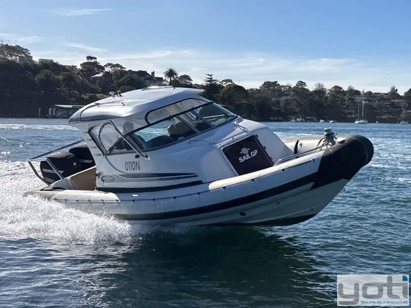 Protector 8.50 Cabin