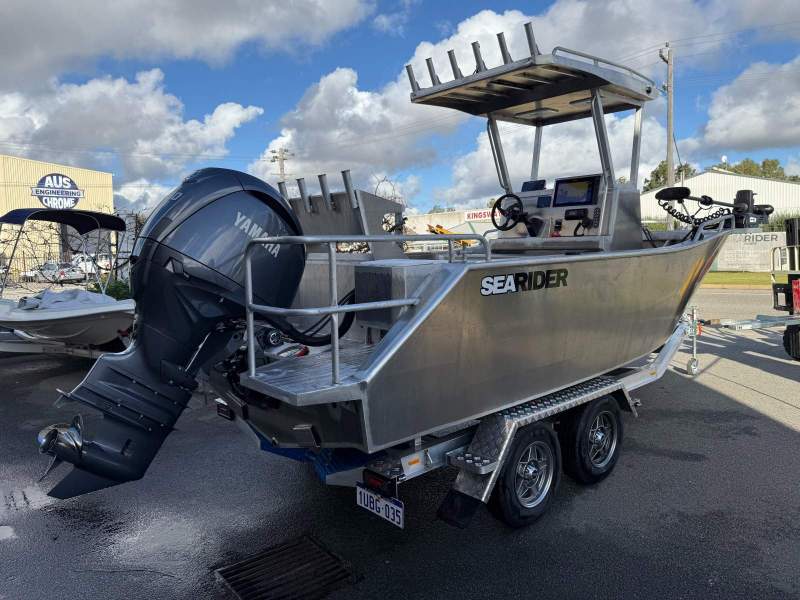 Sea Rider 570 CENTRE CONSOLE