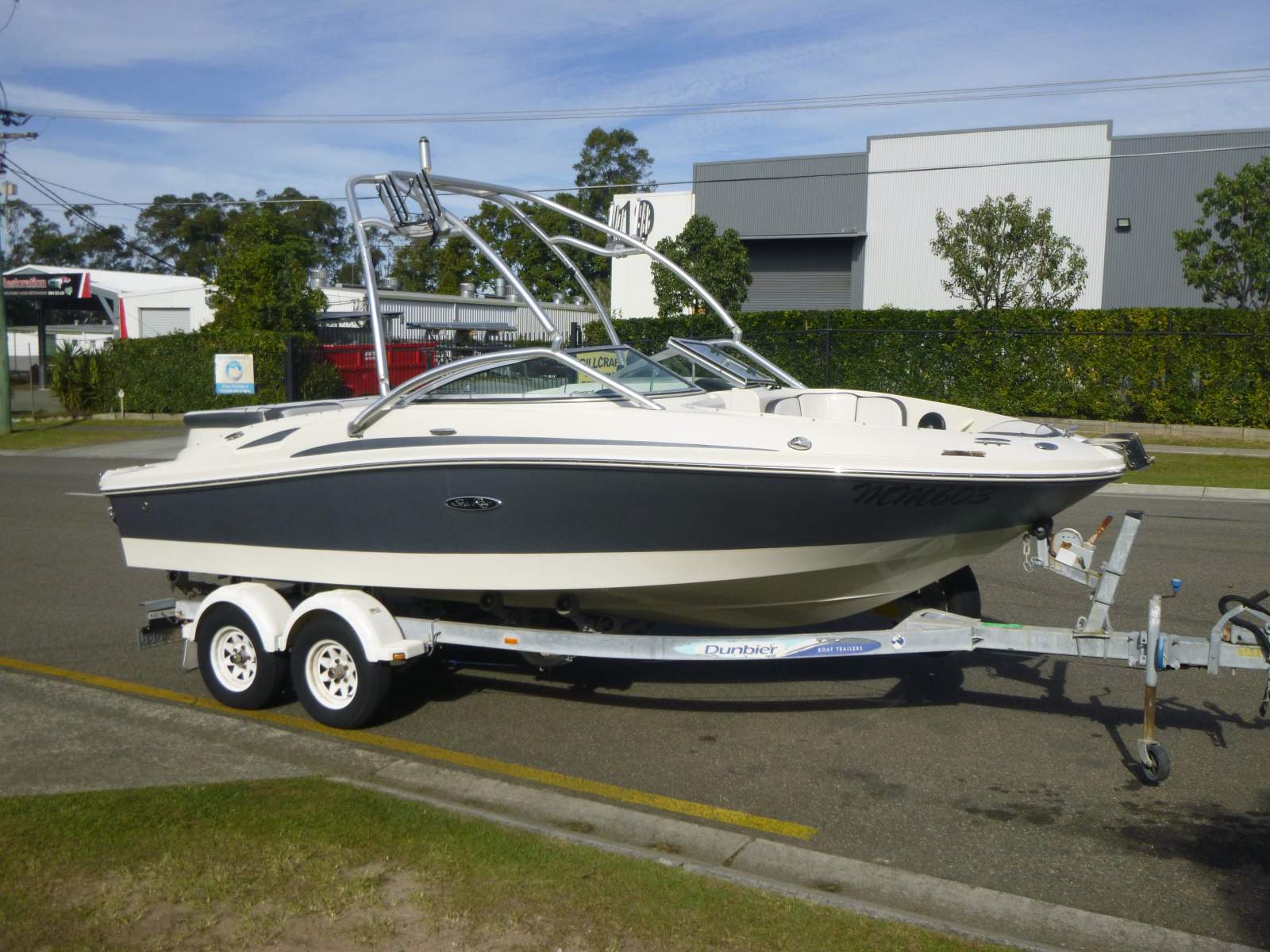 Sea Ray 195 Sport BOW RIDER